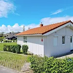 6 Person In Grömitz