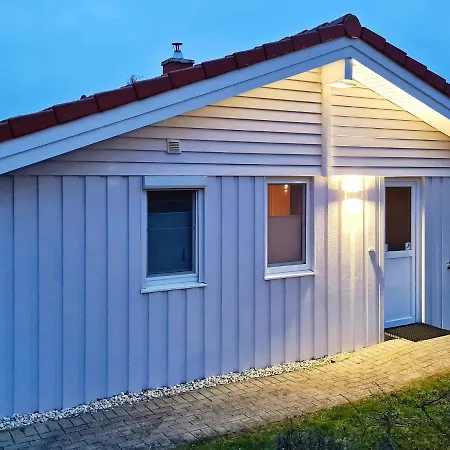 Two-bedroom In 2 Feriehus Grömitz