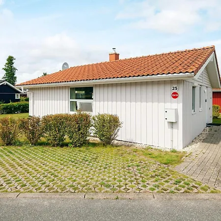 6 Person In * Grömitz